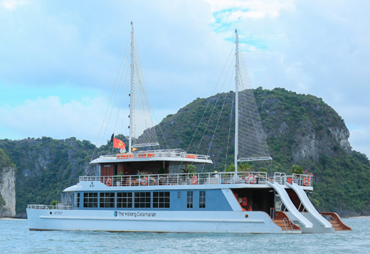 Halong Catamaran cruise